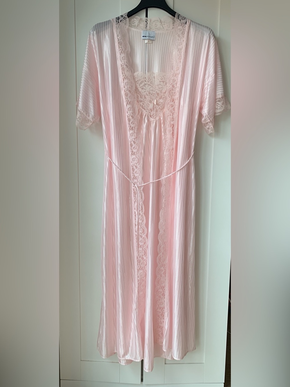 NWOT Pink Lace Trim Nightgown and Robe, 2 piece set - Picture 1 of 10